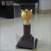 HM-Z003M-1中号木座带罩紫荆花奖杯